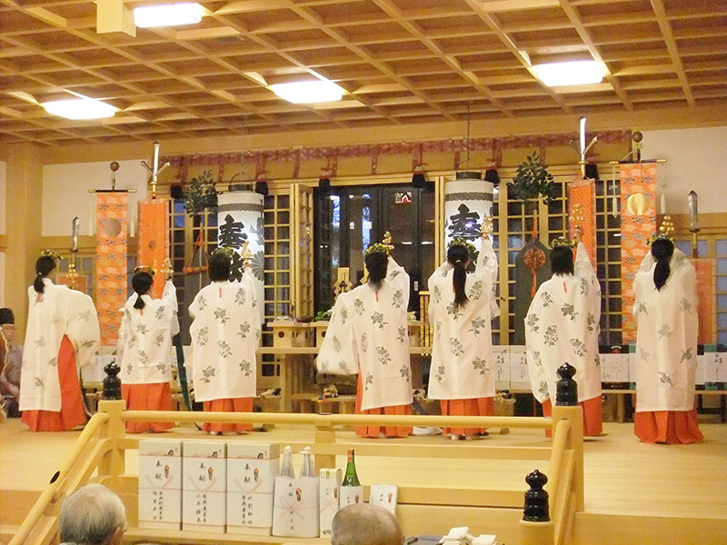 例祭「浦安の舞」